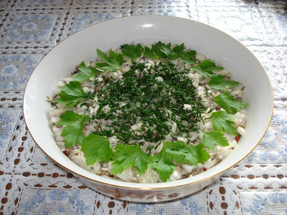 салат со шпротами
